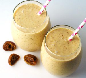 Figs and Almond Smoothie