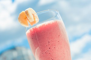 Low-Fat Raspberry Banana and Pineapple Smoothie Recipe