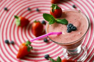 Easy Acai Berry Strawberry and Almond Milk Smoothie Recipe