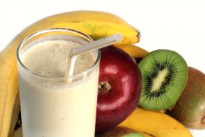 Low Fat Banana Apple and Kiwi Smoothie Recipe